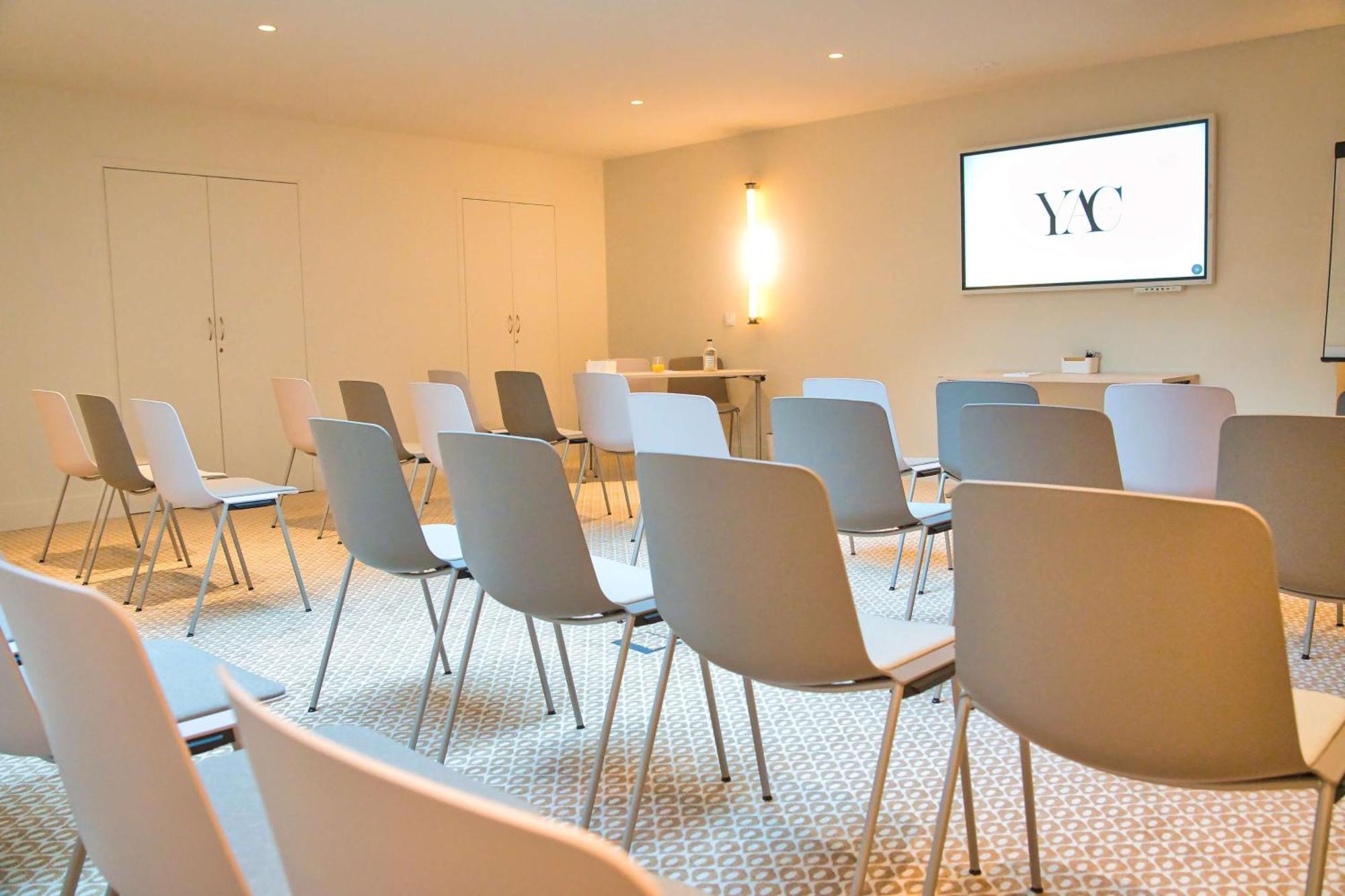 Hotel Yac Paris Clichy, A Member Of Radisson Individuals エクステリア 写真