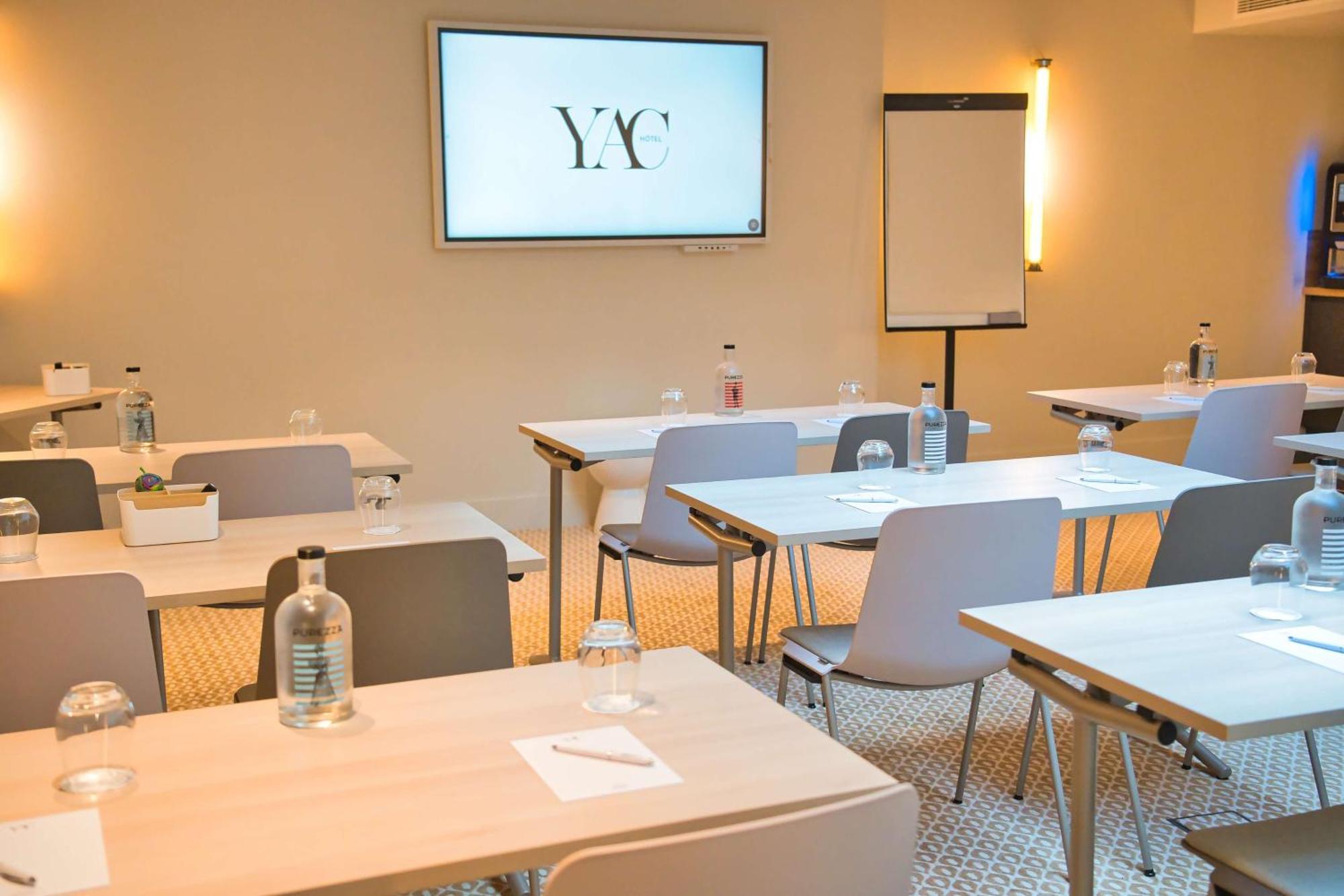 Hotel Yac Paris Clichy, A Member Of Radisson Individuals エクステリア 写真