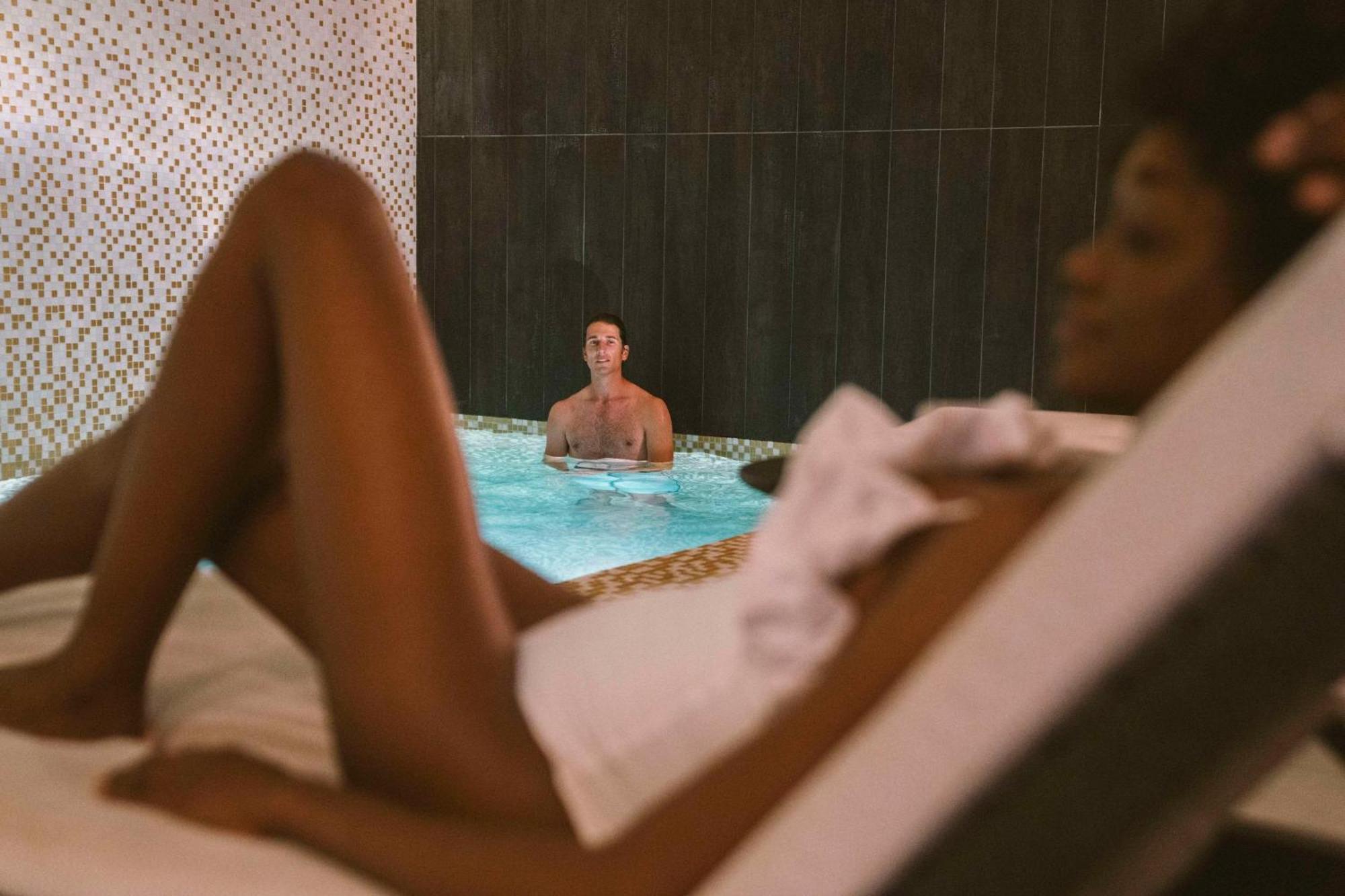 Hotel Yac Paris Clichy, A Member Of Radisson Individuals エクステリア 写真