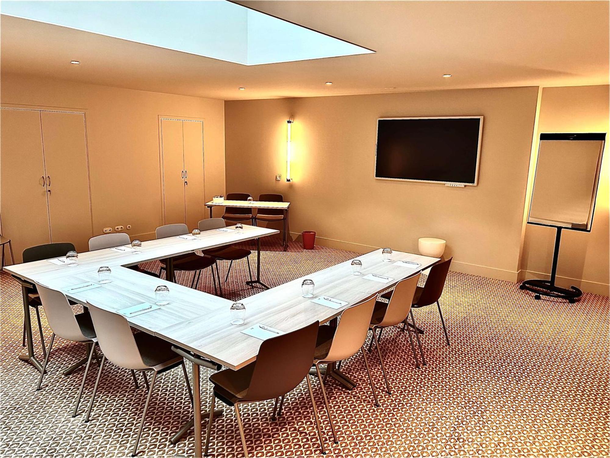 Hotel Yac Paris Clichy, A Member Of Radisson Individuals エクステリア 写真