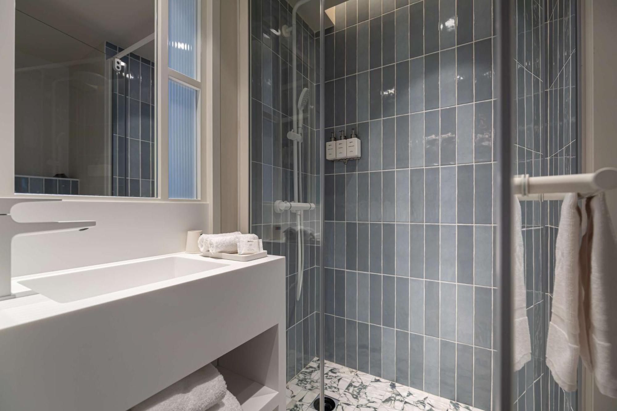 Hotel Yac Paris Clichy, A Member Of Radisson Individuals エクステリア 写真